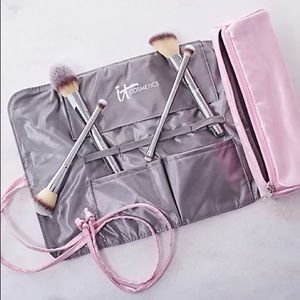 It Cosmetics Brush Roll + Makeup Bag